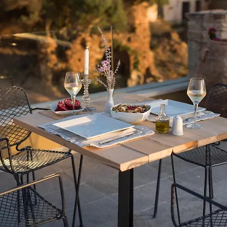 Secret Village Apartmanhotel 4*