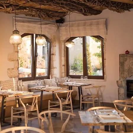 Secret Village Apartmanhotel 4*
