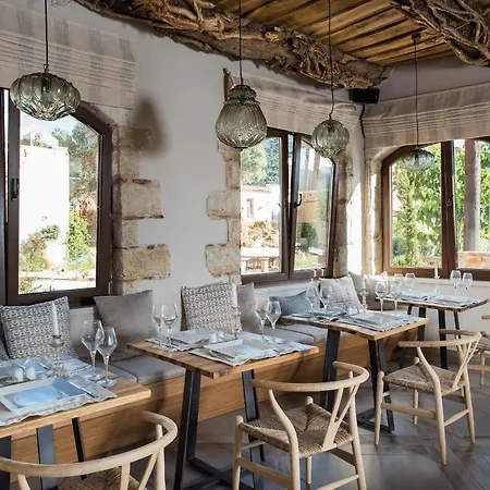 Secret Village Apartmanhotel