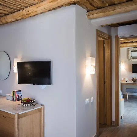 Secret Village 4* Lameriana