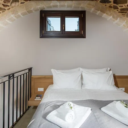 Aparthotel Secret Village 4*
